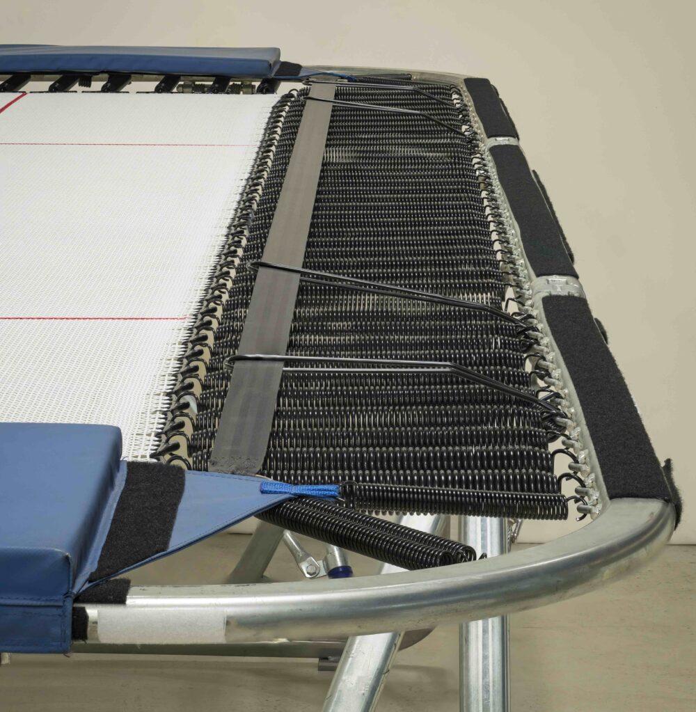 Complete Units 7 x 14 Folding Trampolines Trampoline for competition